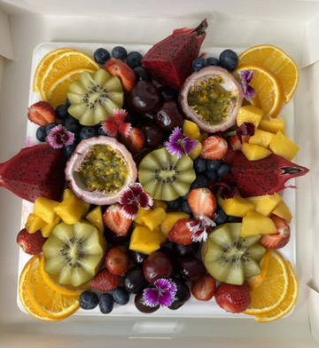 Plateau de fruits frais taille M pour 4 à 6 personnes livré à Dijon